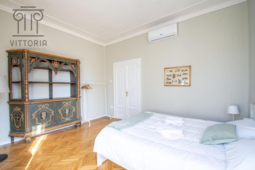 Vittoria Apartments: Viale Dante Vicenza Bagian luar foto